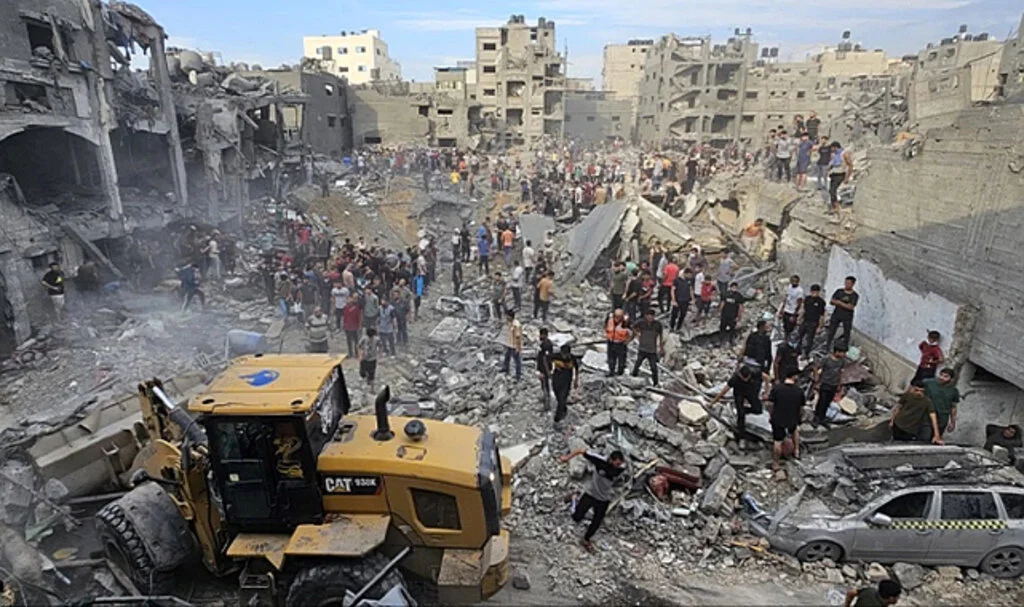 Son Dakika: İsrail, Cibaliye ve Bureij mülteci kamplarını bombaladı! Çok sayıda ölü ve yaralı var