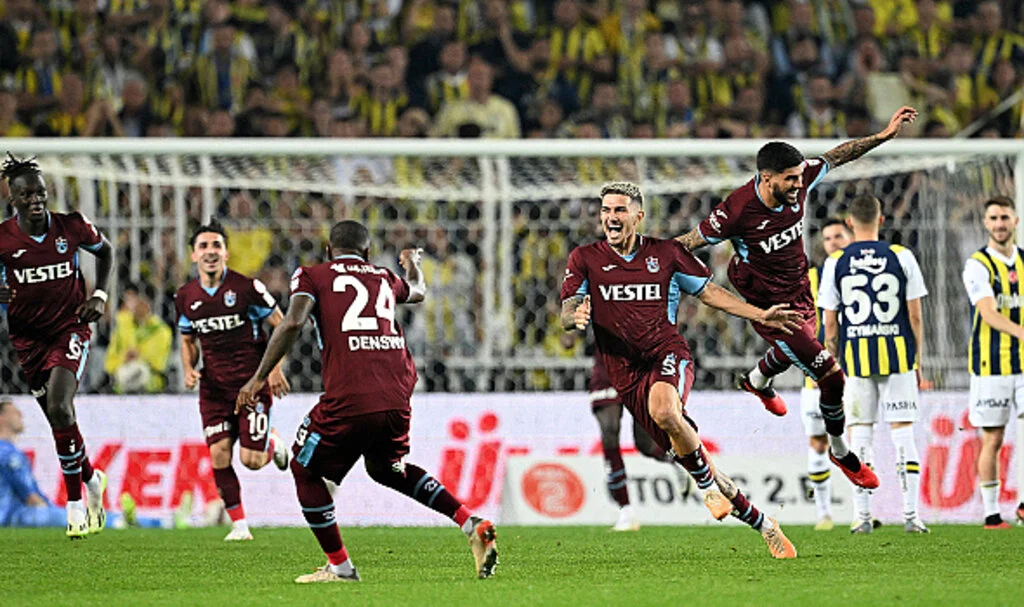 Trabzonspor, Fenerbahçe'yi mağlup etti