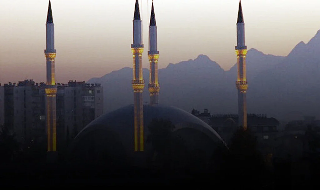 Ücretsiz Diyanet Namaz Vakitleri Uygulaması Nasıl Çalışır?