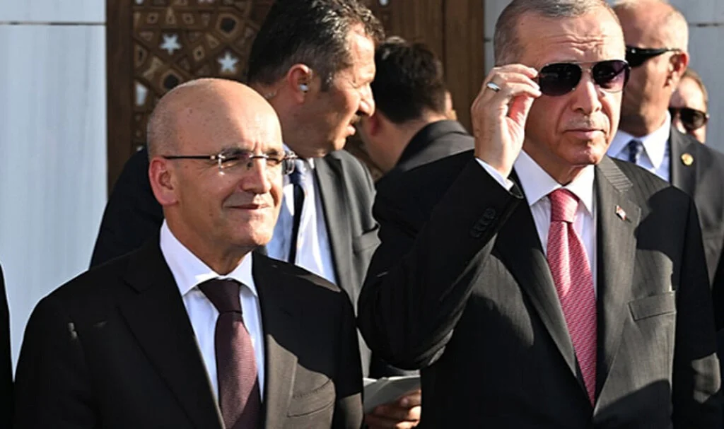 2024'te ne olacak? İşte yabancıların Türkiye için dolar ve enflasyon tahminleri
