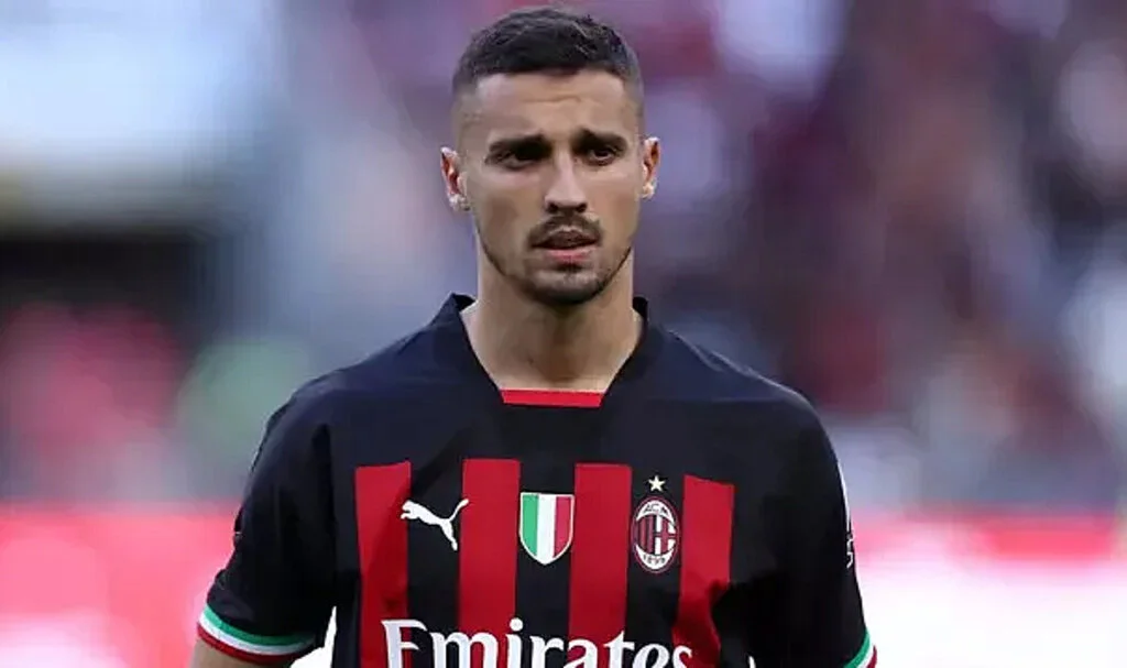 Ara transferin ilk transferi Fenerbahçe'den! Sarı-Lacivertliler Rade Krunic ile anlaşma sağladı, sözleşme şartları bile belli oldu