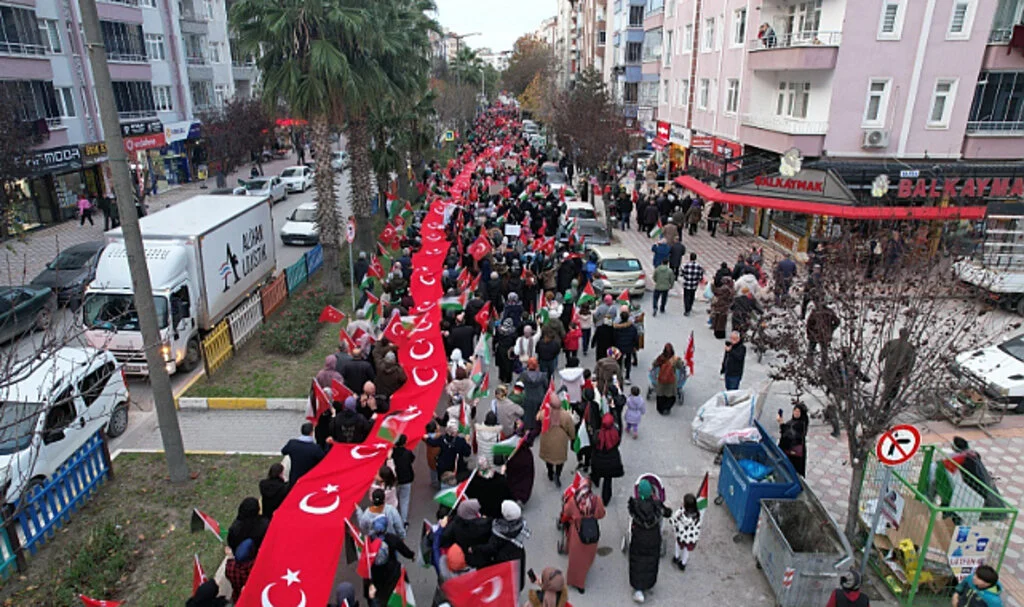Bafralılar Filistin için yürüdü