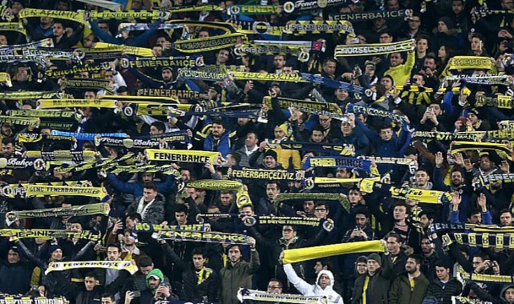 Beşiktaş-Fenerbahçe derbisi için seyirci kararı!