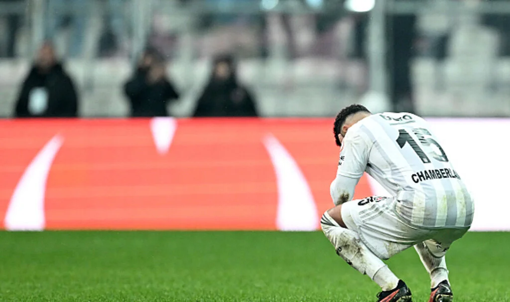 Beşiktaş şampiyonluk yarışından uzaklaşıyor