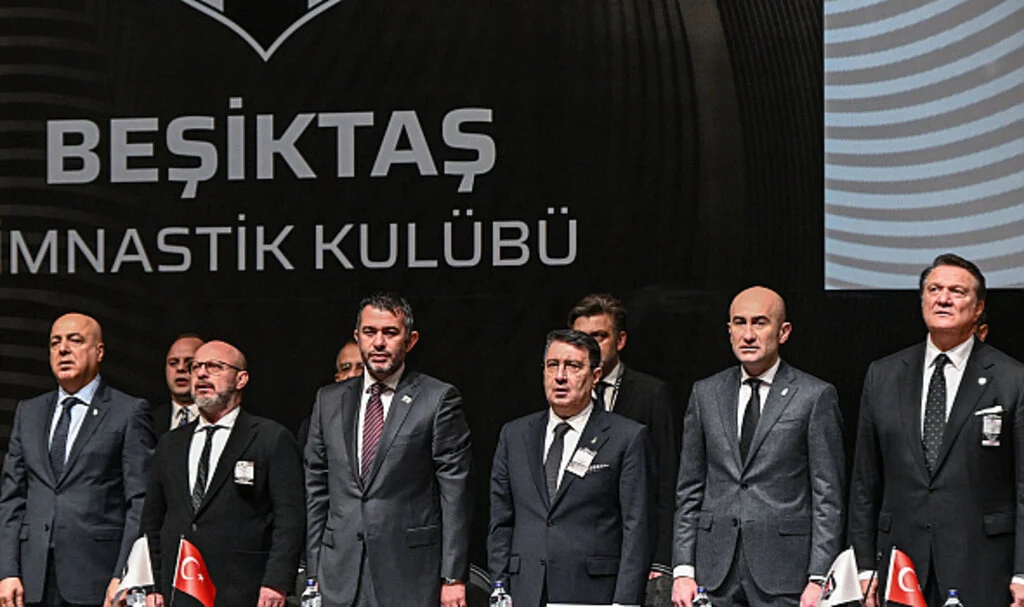 Beşiktaş'ta teknik direktör arayışı