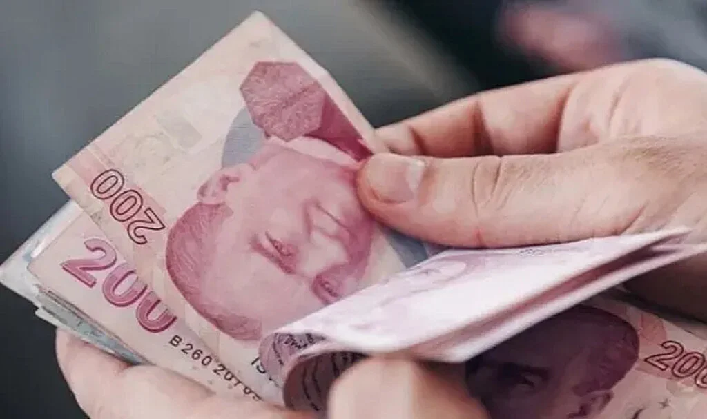 Çalışan emeklilere 5000 TL ikramiye ne zaman yatacak? Bakan Vedat Işıkhan'dan ödeme takvimi açıklaması!