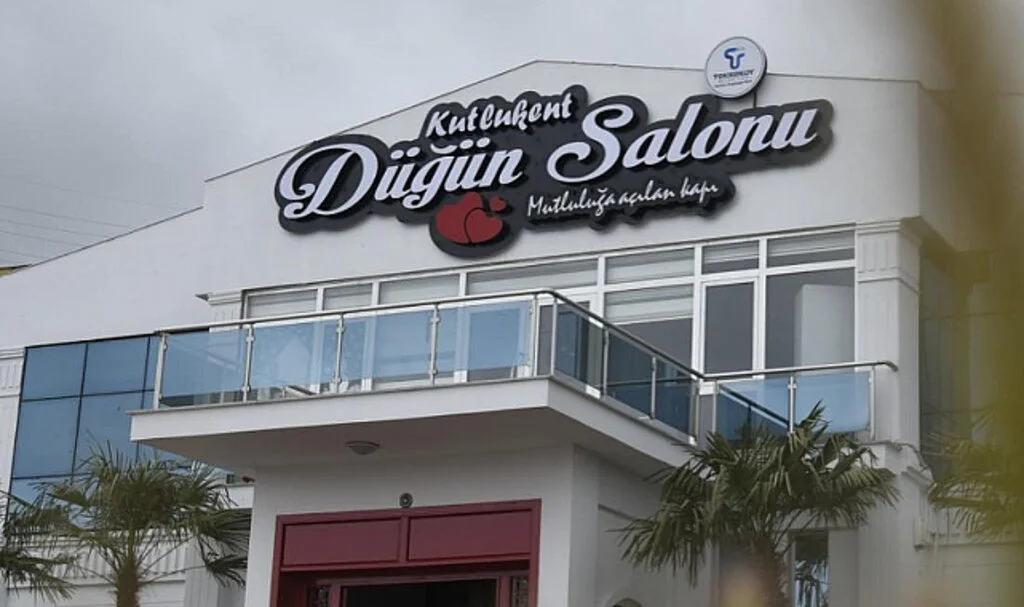 Düğün Salonları Kiraya Verilecektir