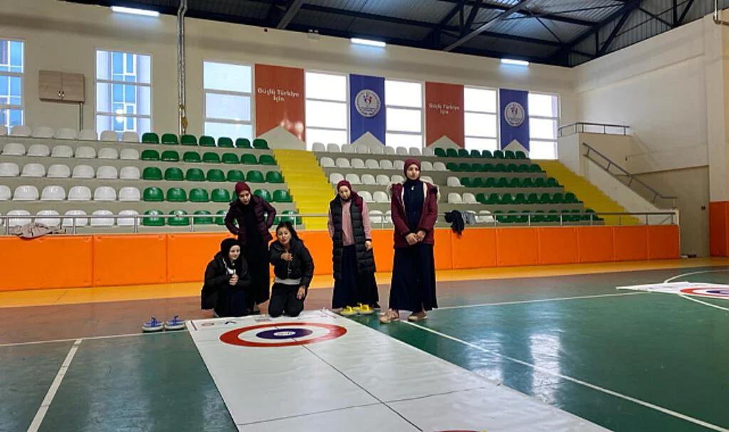 Floor Curling Ayvacık'ta tanıtıldı