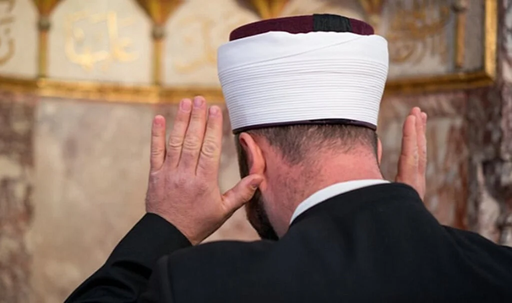 Fransa’dan ‘imam’ kararı
