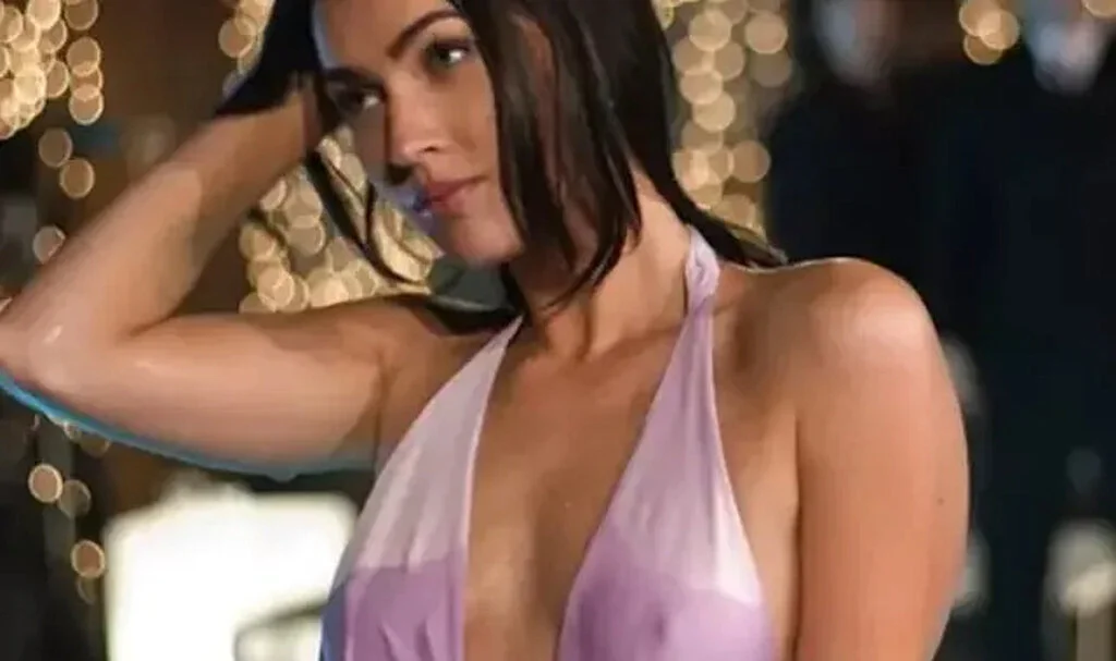 Göğüslerini büyütmesi ve cesur tarzıyla konuşuluyordu! Megan Fox'tan bomba çıplaklık itirafı