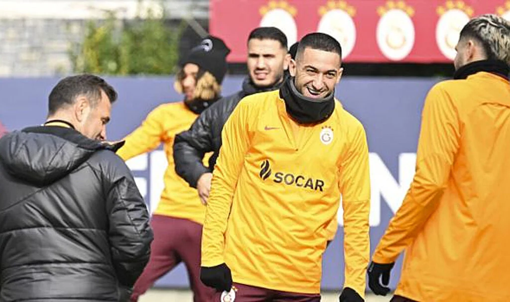 Hakim Ziyech takımla çalıştı