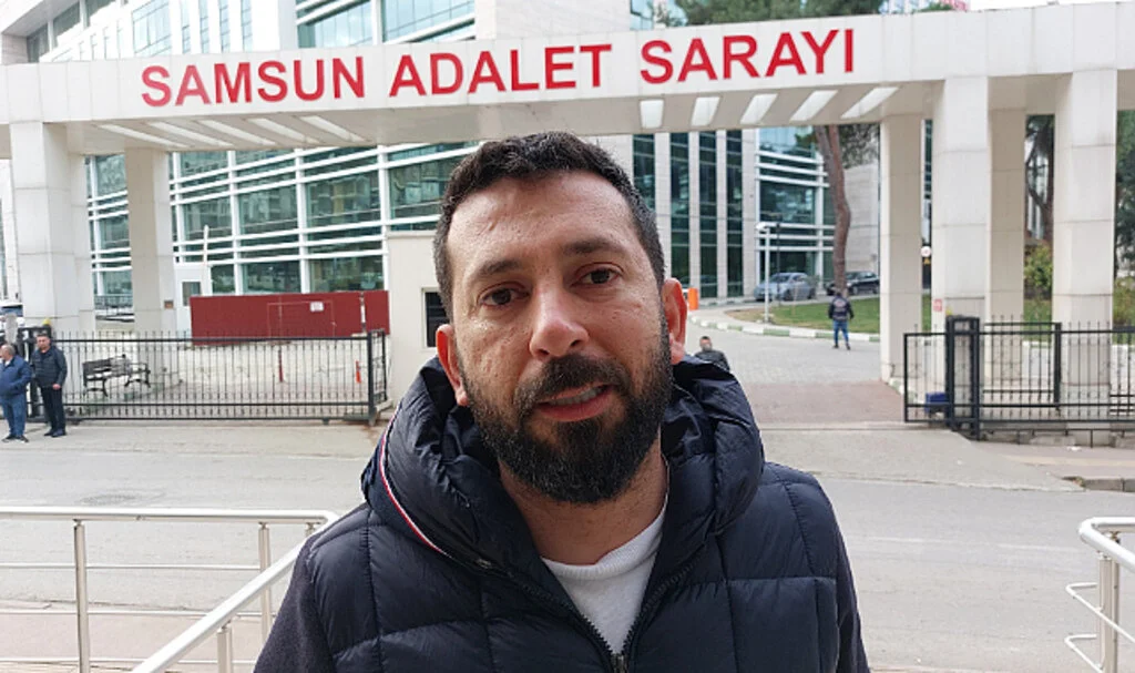 İçki sofrasında küfürlü şarkı söyleyen fenomen adli kontrol şartıyla serbest bırakıldı