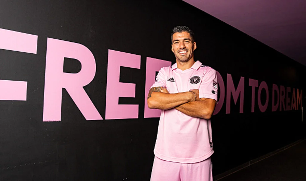Inter Miami, Luis Suarez'i renklerine bağladı