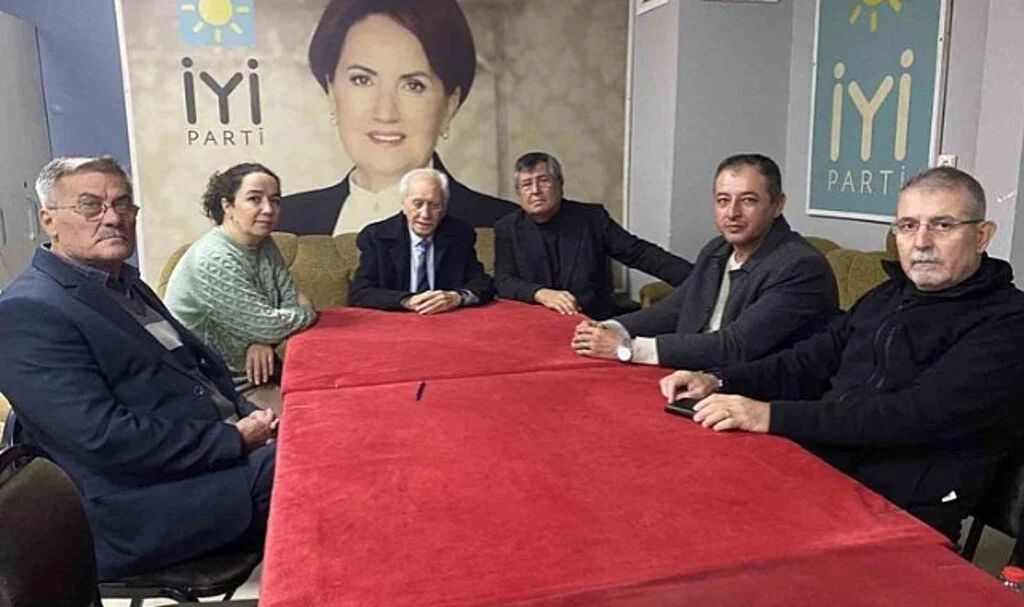 İYİ Parti'de istifalar devam ediyor: O ilçede 21 kişi...