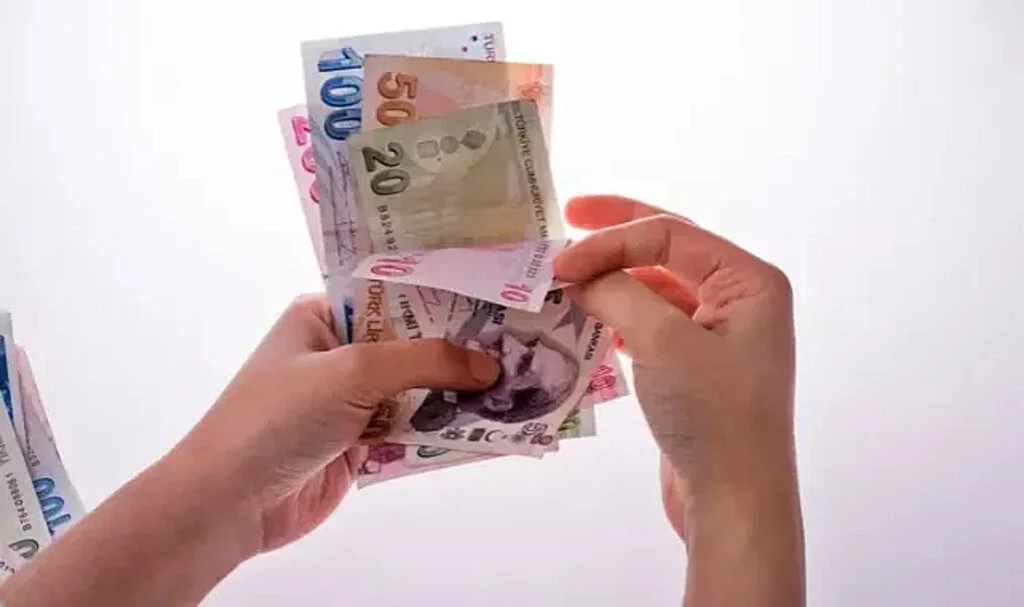 Kadınlara 4 bin TL para ödeneceği iddia edildi! 'Tıklama amacıyla' diyerek yalanlandı
