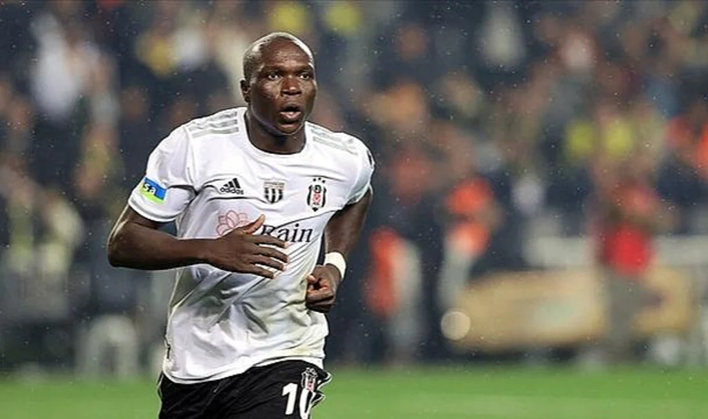 Kadro dışı bırakılan Aboubakar konusun günden güne büyümeye devam ediyor! Kamerunlu oyuncu yönetimden görüşme talep etti