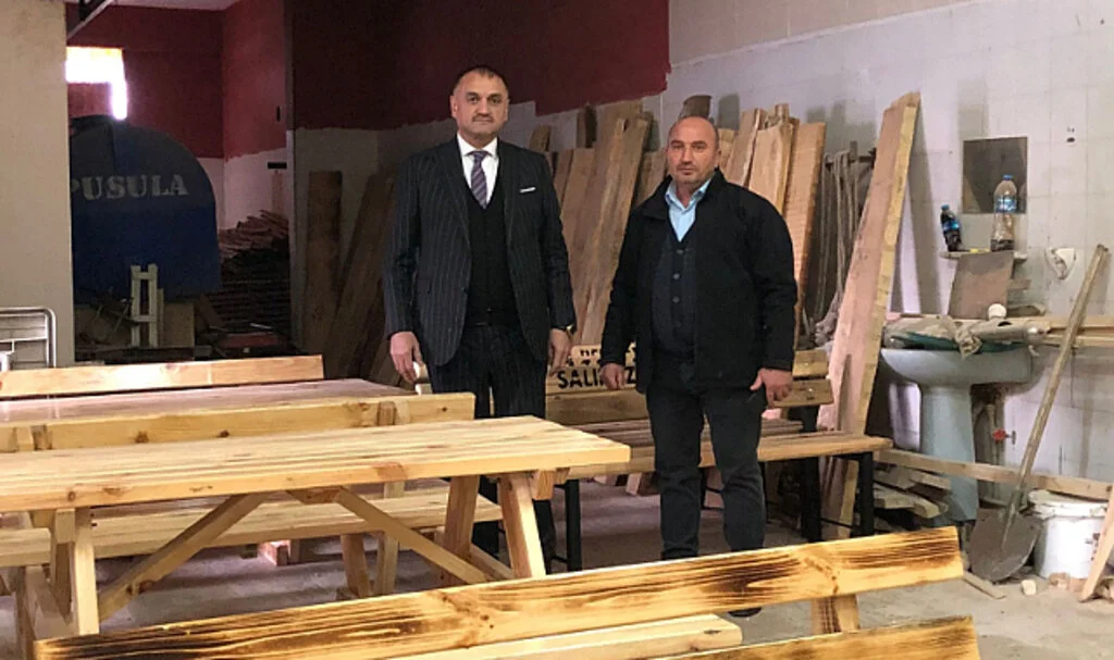 Salıpazarı Ahşap Atölyesi bütçede tasarruf sağladı
