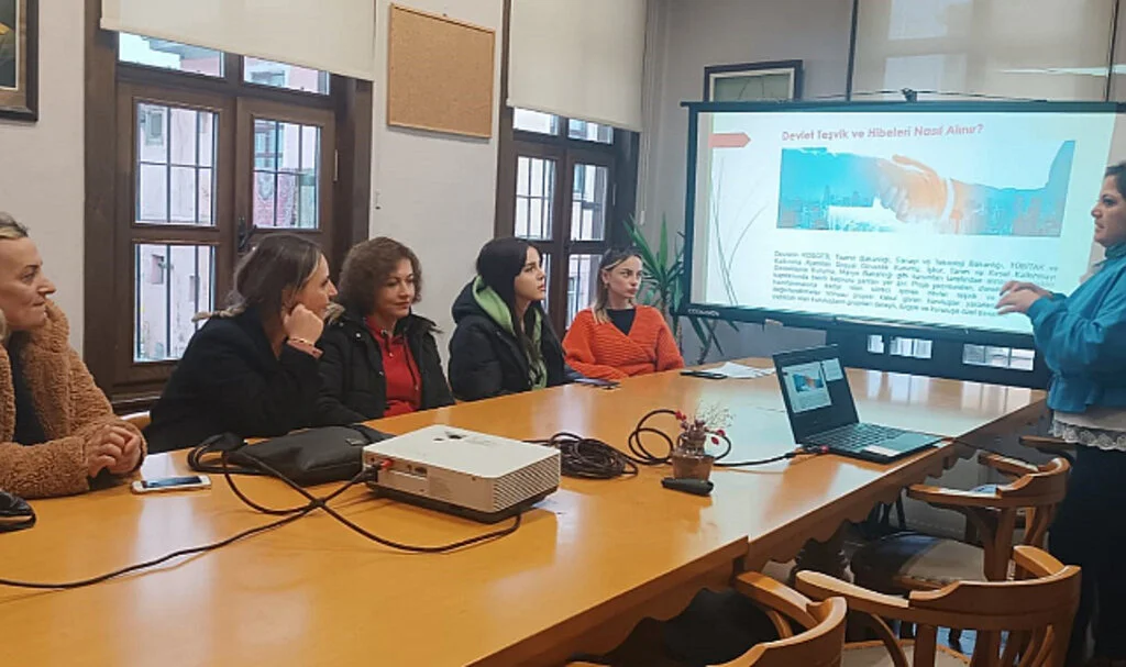 Samsun Büyükşehir Belediyesi'nden kadınlara girişimcilik eğitimi
