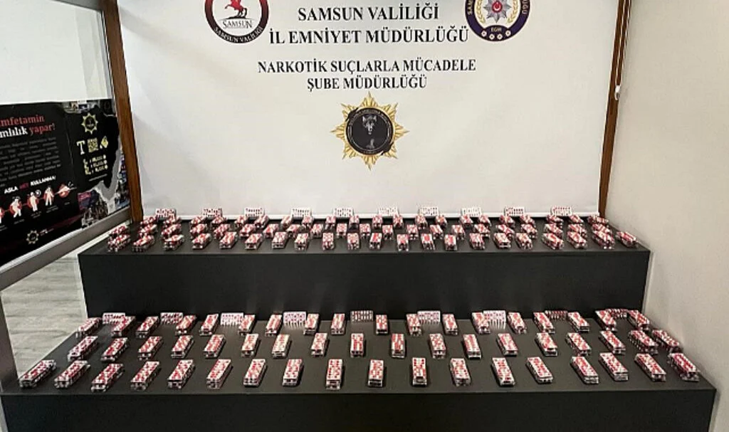 Samsun'da 13 bin 400 adet sentetik ecza ele geçti: 1 gözaltı