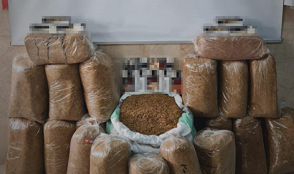Samsun'da 140 kilo tütün ve 3 bin 500 dal makaron ele geçirildi