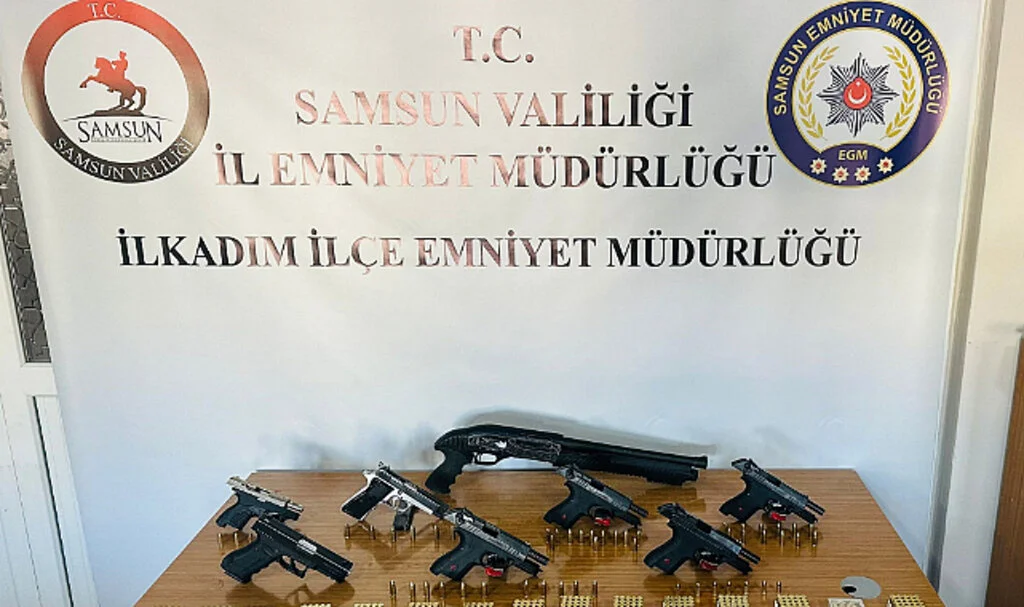 Samsun'da 6 ruhsatsız tabanca ele geçti