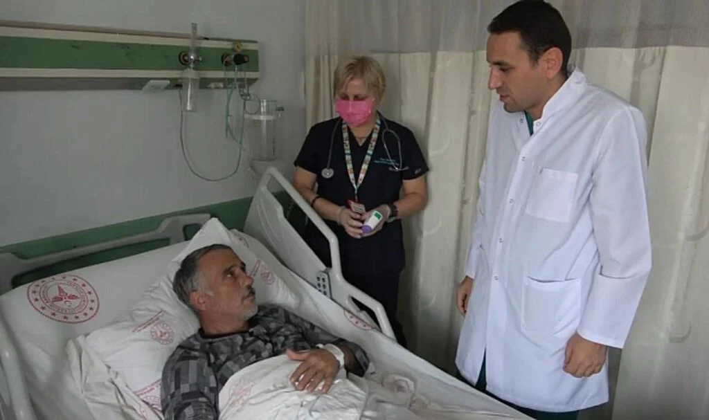 Samsun’da beyin kanaması geçiren hasta ‘baloncuk tıkama’ yöntemiyle sağlığına kavuştu