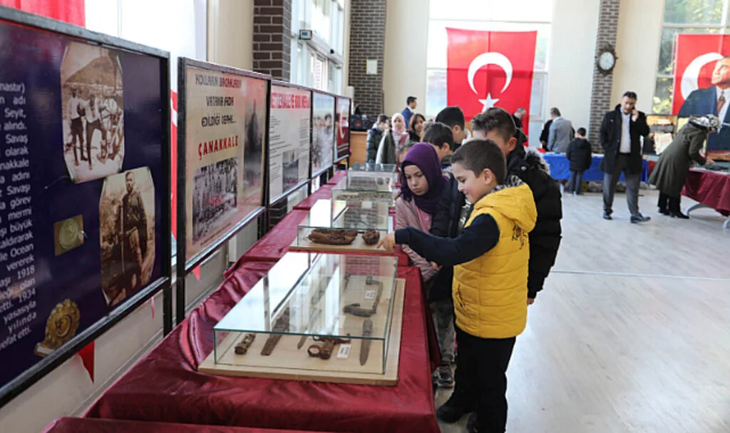 Samsun'da Çanakkale Savaşları sergisine yoğun ilgi 