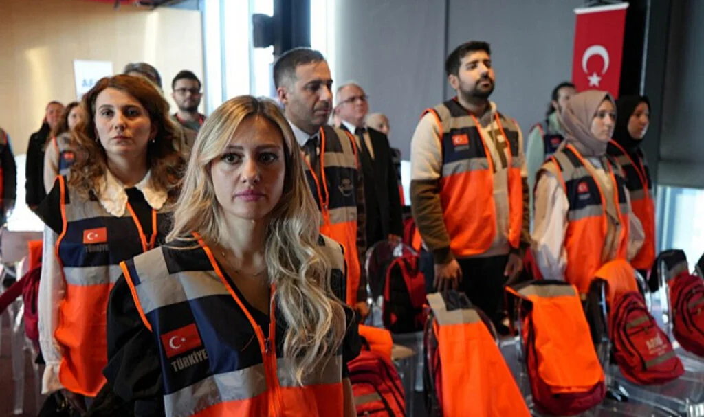 Samsun'da din görevlisi ve sağlık çalışanından oluşan 375 kişi destek AFAD gönüllüsü oldu