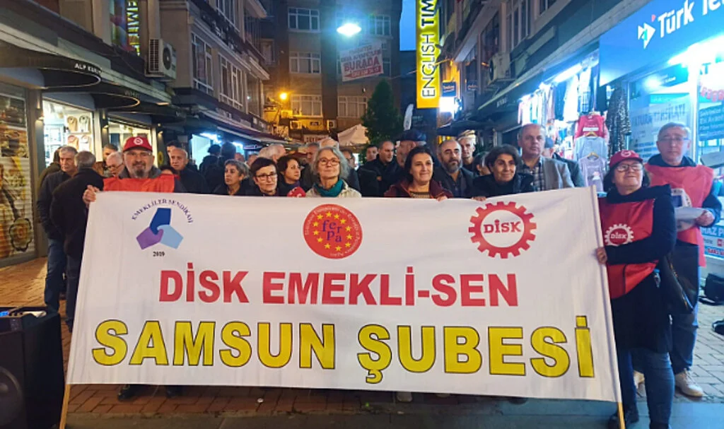 Samsun'da emekliler seslerini yükseltiyor 
