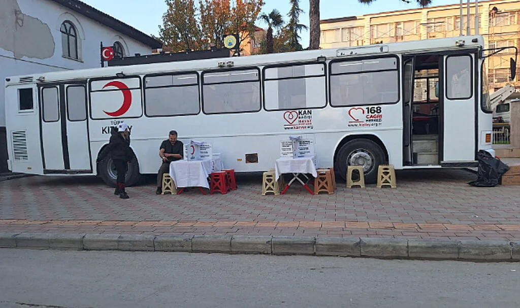 Samsun'da gezici kan bağış aracıyla bağış alınıyor