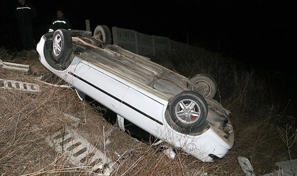 Samsun'da tarlaya devrilen otomobildeki 1 kişi yaralandı
