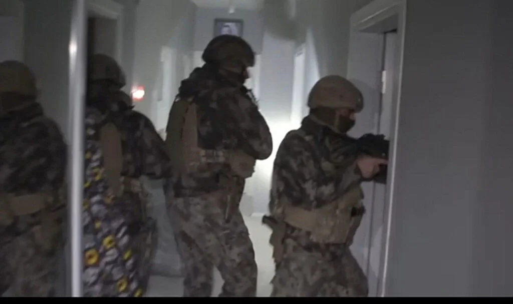 Samsun'da torbacı operasyonu: 23 gözaltı