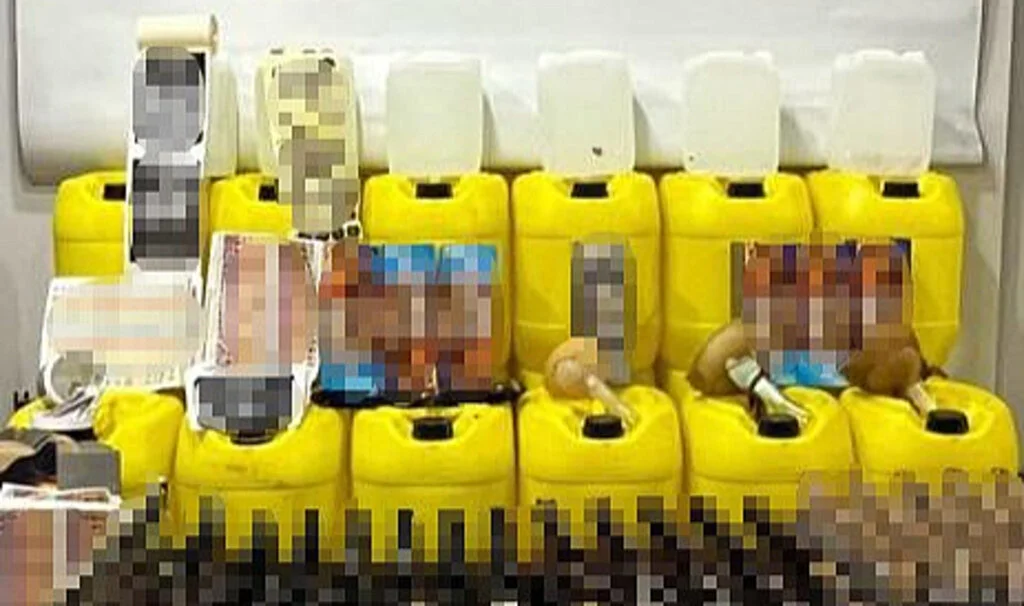 Samsun'da yılbaşı öncesi zehir tacirlerinin deposuna baskın