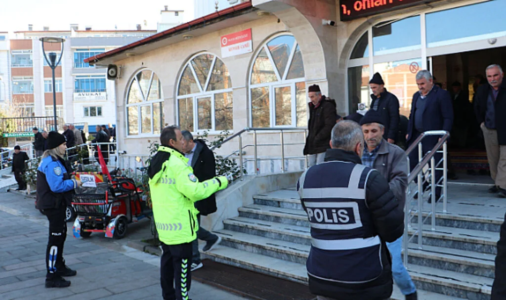 Samsun Havza'da polisten "Bu Yolda Hep Birlikteyiz Projesi" bilgilendirmesi