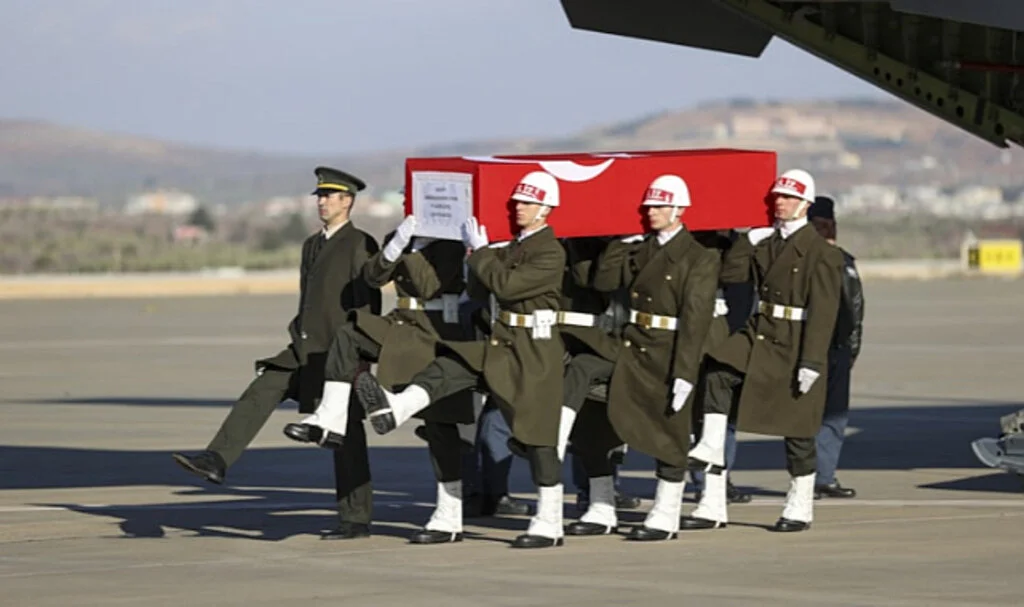 Şehitlere hakaret edenlerin adresleri tespit edildi