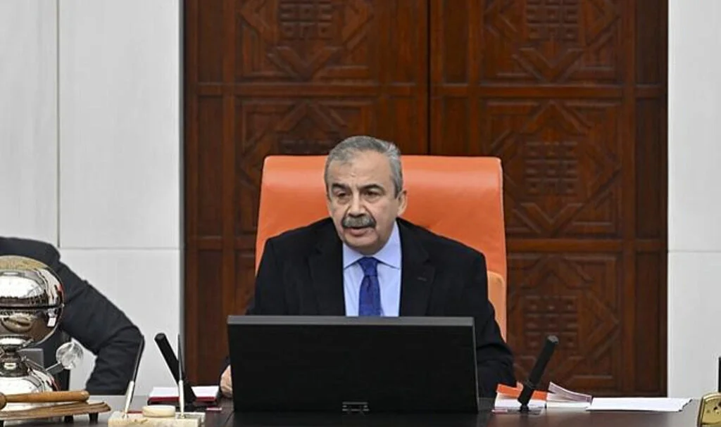 TBMM Başkanvekili Sırrı Süreyya Önder hastaneye kaldırıldı! Bakan Koca'dan açıklama