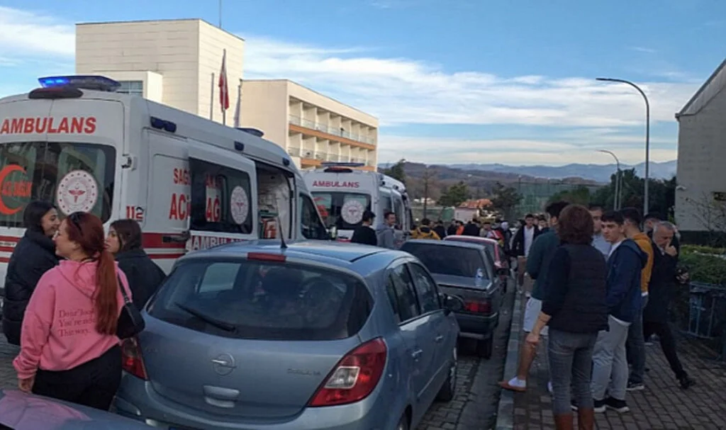 Yine yurt yine facia! Öğrenciler hastanelik oldu