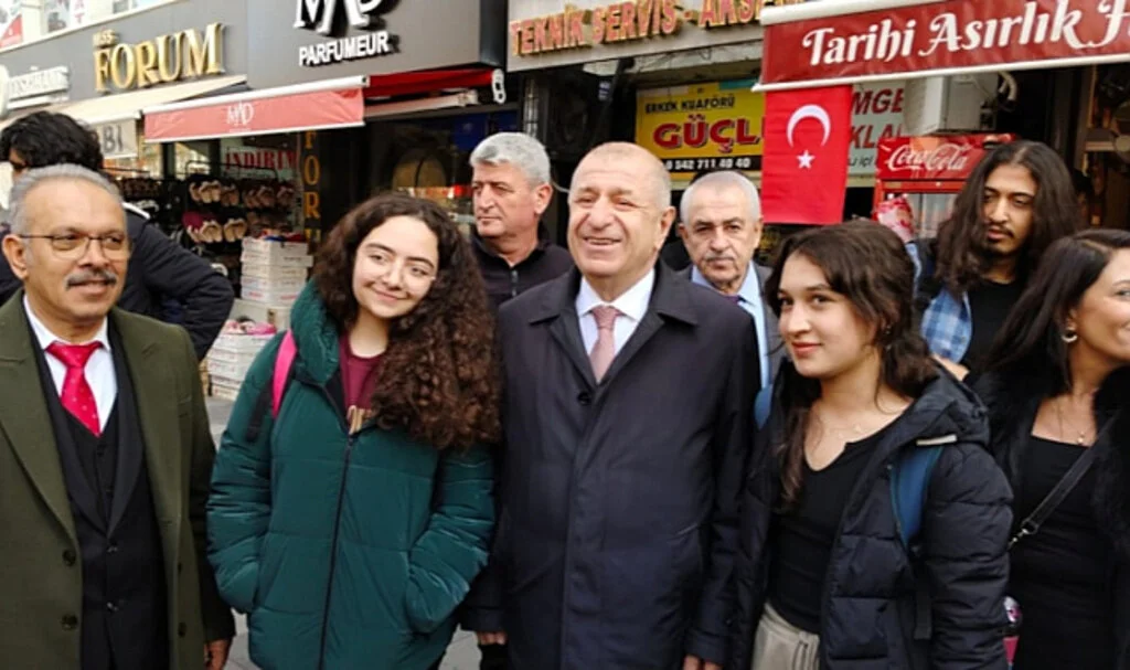 Zafer Partisi Genel Başkanı Ümit Özdağ'dan Akşener'e: Geri çevirmeyeceğini düşünüyoruz