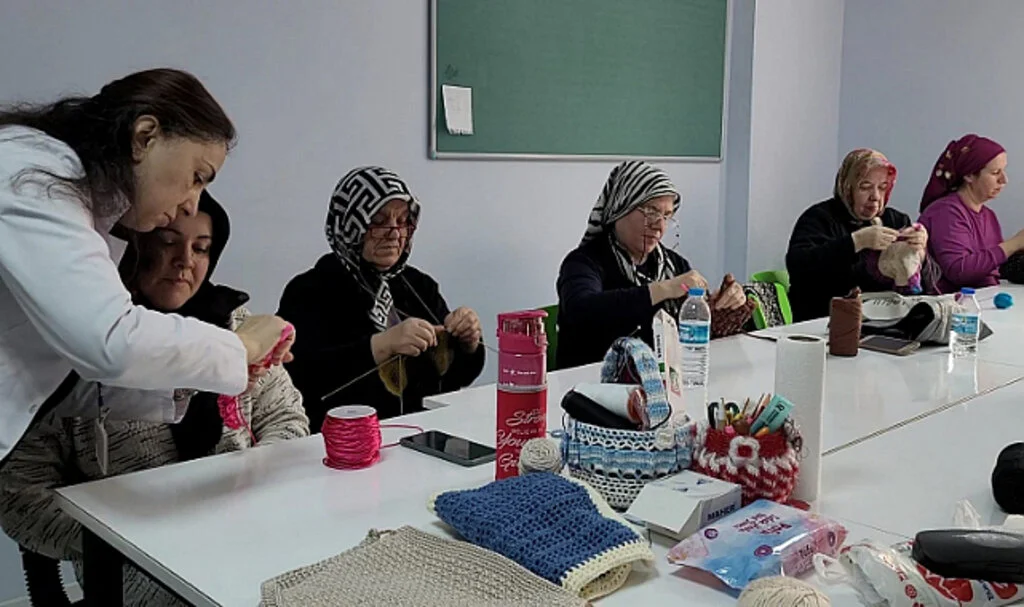 Aile Destek Merkezi (ADEM)'le ev bütçesine katkı