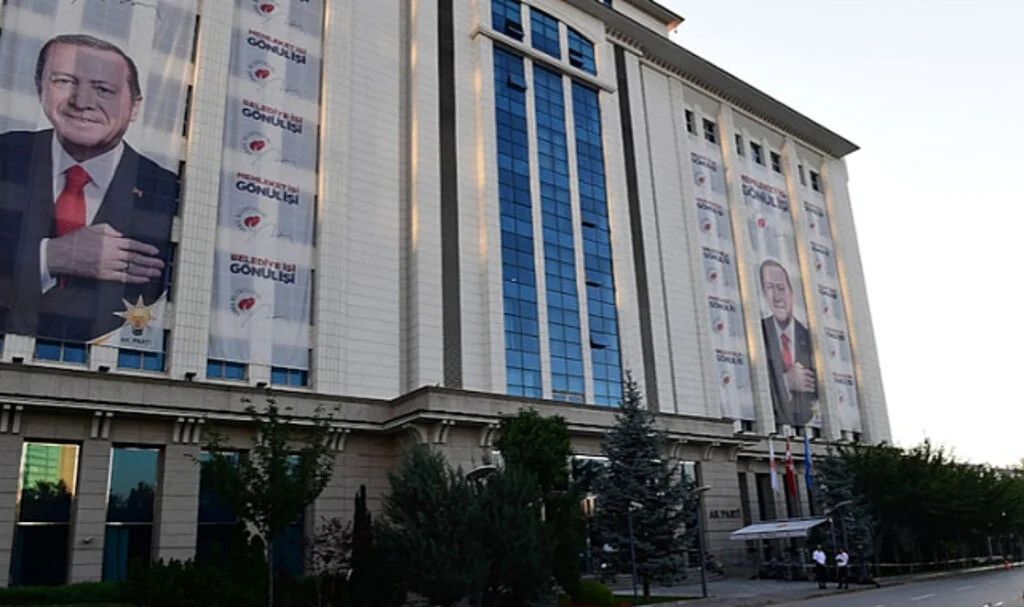 AK Parti'de aday adaylığı başvuruları 31 Ocak'a kadar uzatıldı