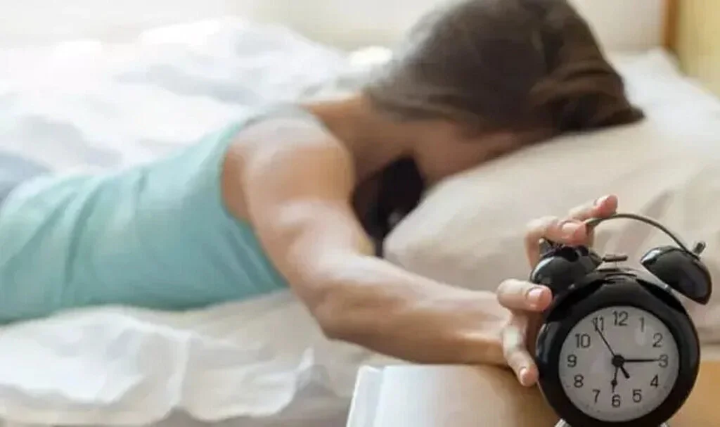 Alarm ertelemeye son! Hızla uyanmak için yapılması gerekenler