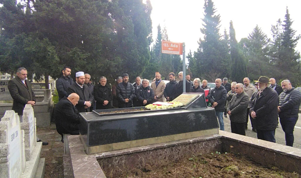 Ali Baba ölümünün 21. yılında anıldı