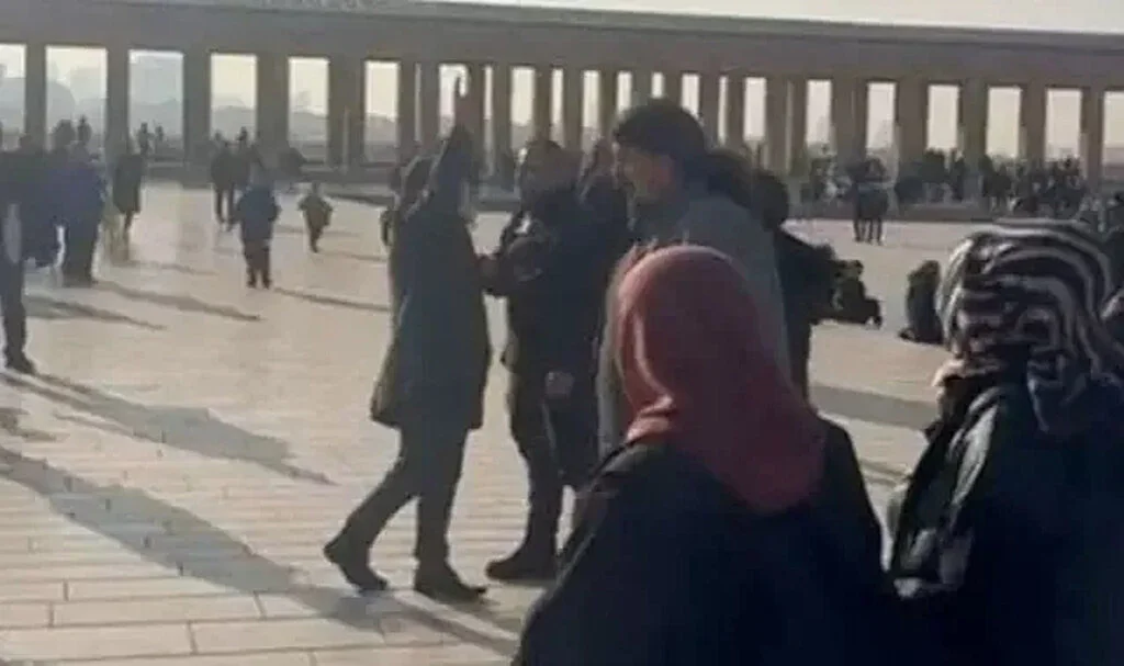 Anıtkabir'deki görüntüler tepki çekmişti! Cumhuriyete hakaret edip şeriatı öven şüpheli tutuklandı