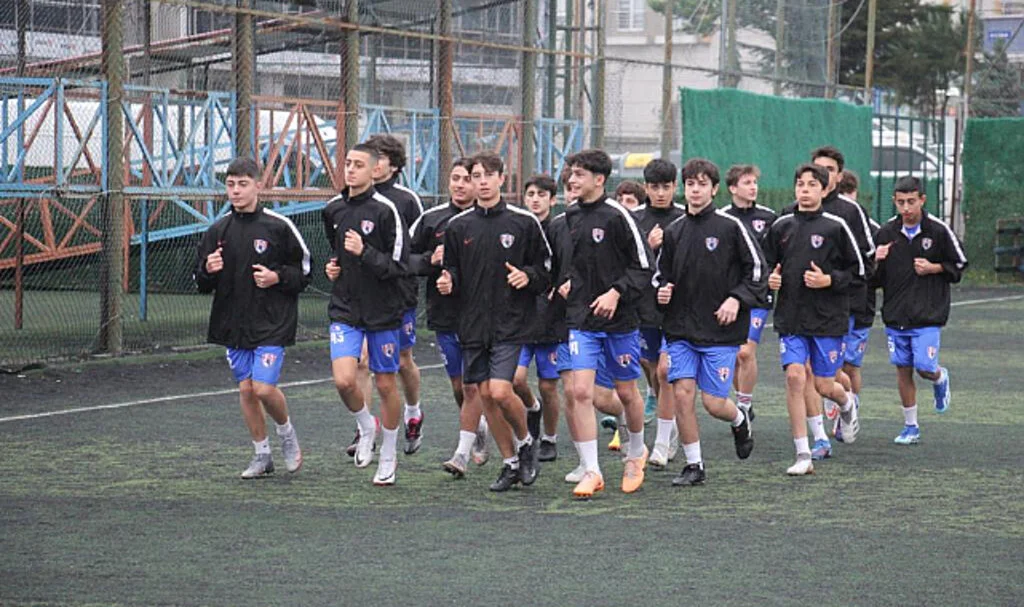 Atakum Belediyespor U15 takımı iddalı