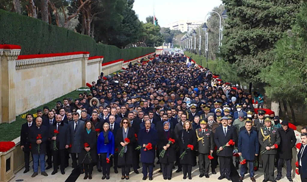 Azerbaycan'da "Kanlı Ocak" kurbanları anılıyor