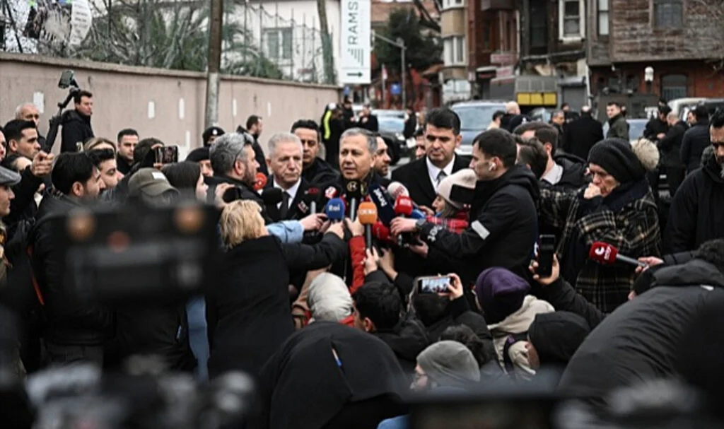 Bakan Yerlikaya: Sarıyer'deki kilise saldırısında 2 katil zanlısı yakalandı
