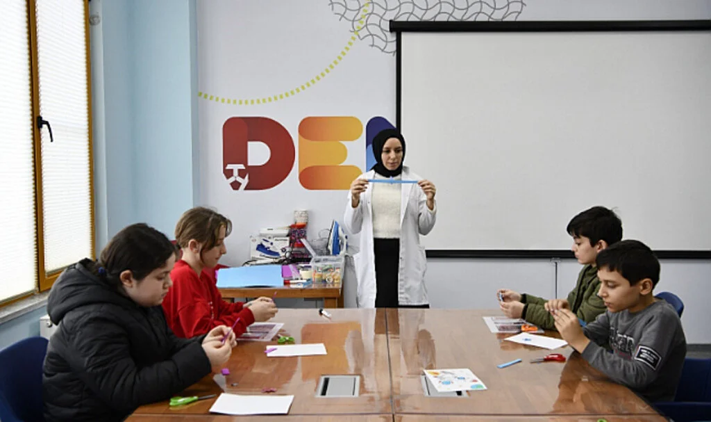 'Bilim Samsun'da 73 bin öğrenci eğitim aldı