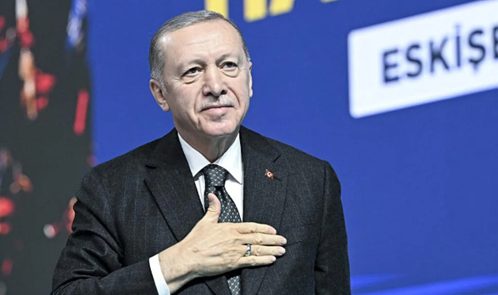Cumhurbaşkanı Erdoğan seçim beyannamesini açıkladı