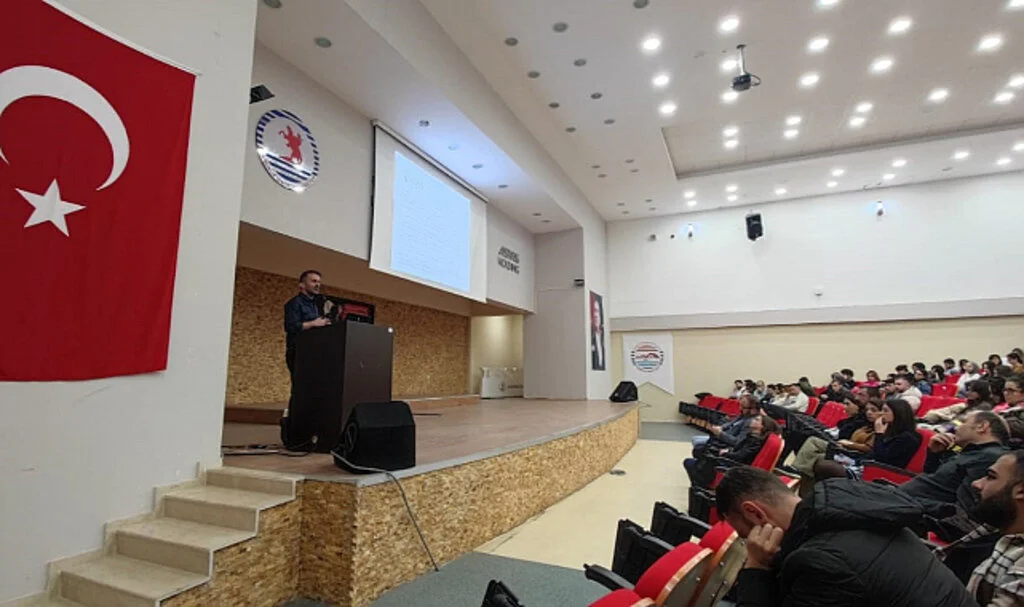 Doç. Dr. Mutlu Kaya: Dünyada her 9 insandan 1'i suya erişemiyor