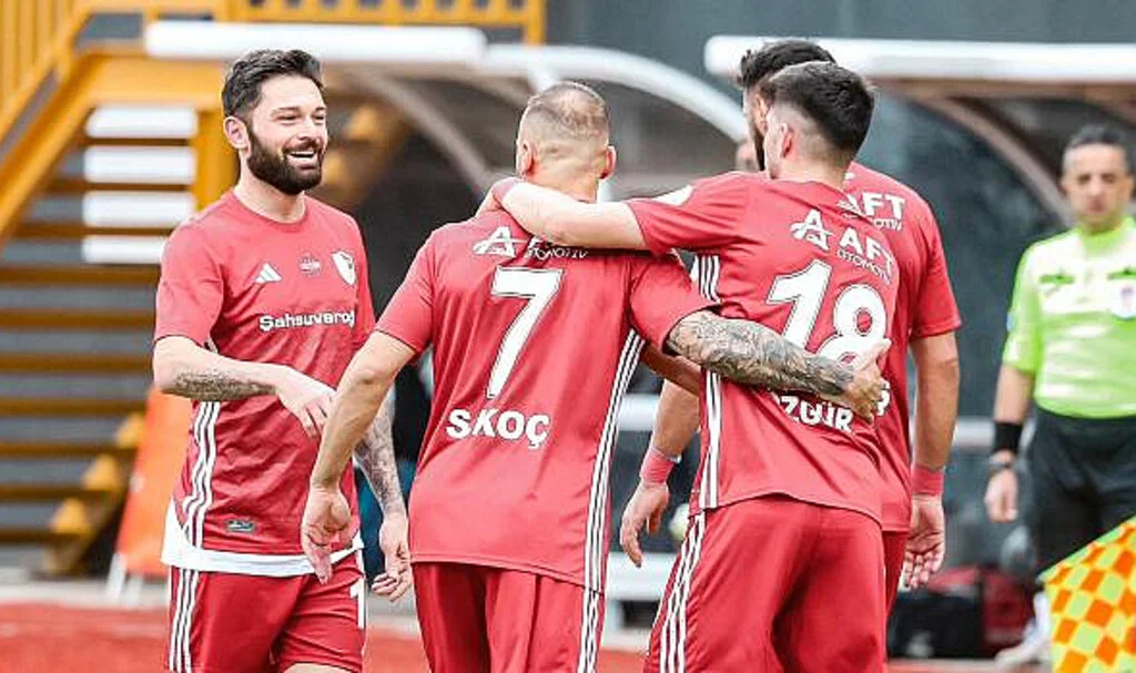 Erzurumspor, Manisaspor'u iki golle mağlup etti
